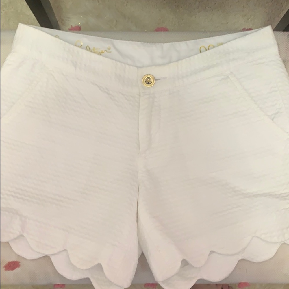 Lilly Pulitzer buttercup shorts